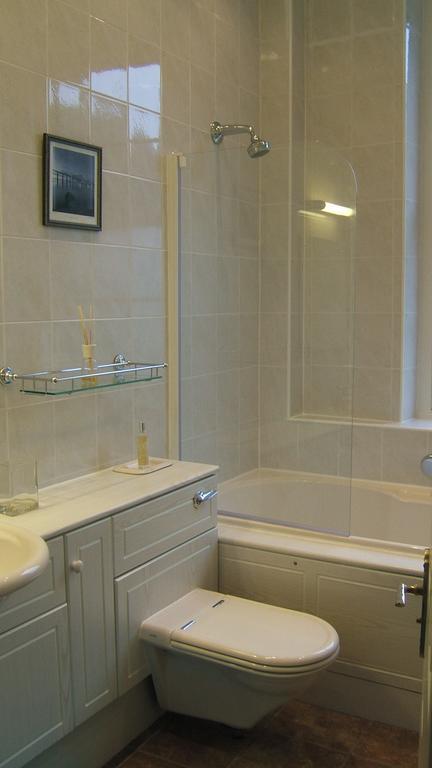 Crawsteps Apartment South Queensferry Стая снимка