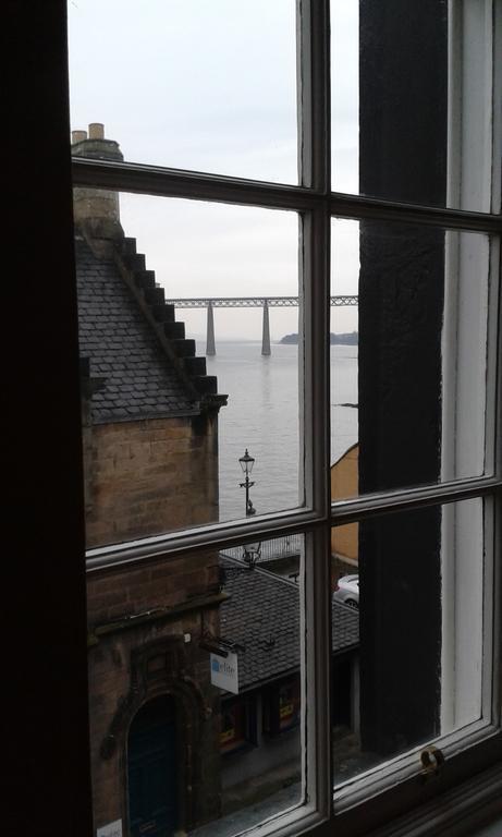 Crawsteps Apartment South Queensferry Стая снимка